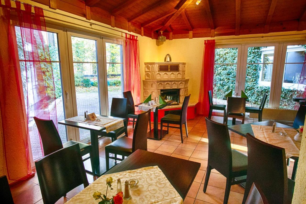 Hotel Rosengarten Leipzig-Naunhof Eksteriør billede